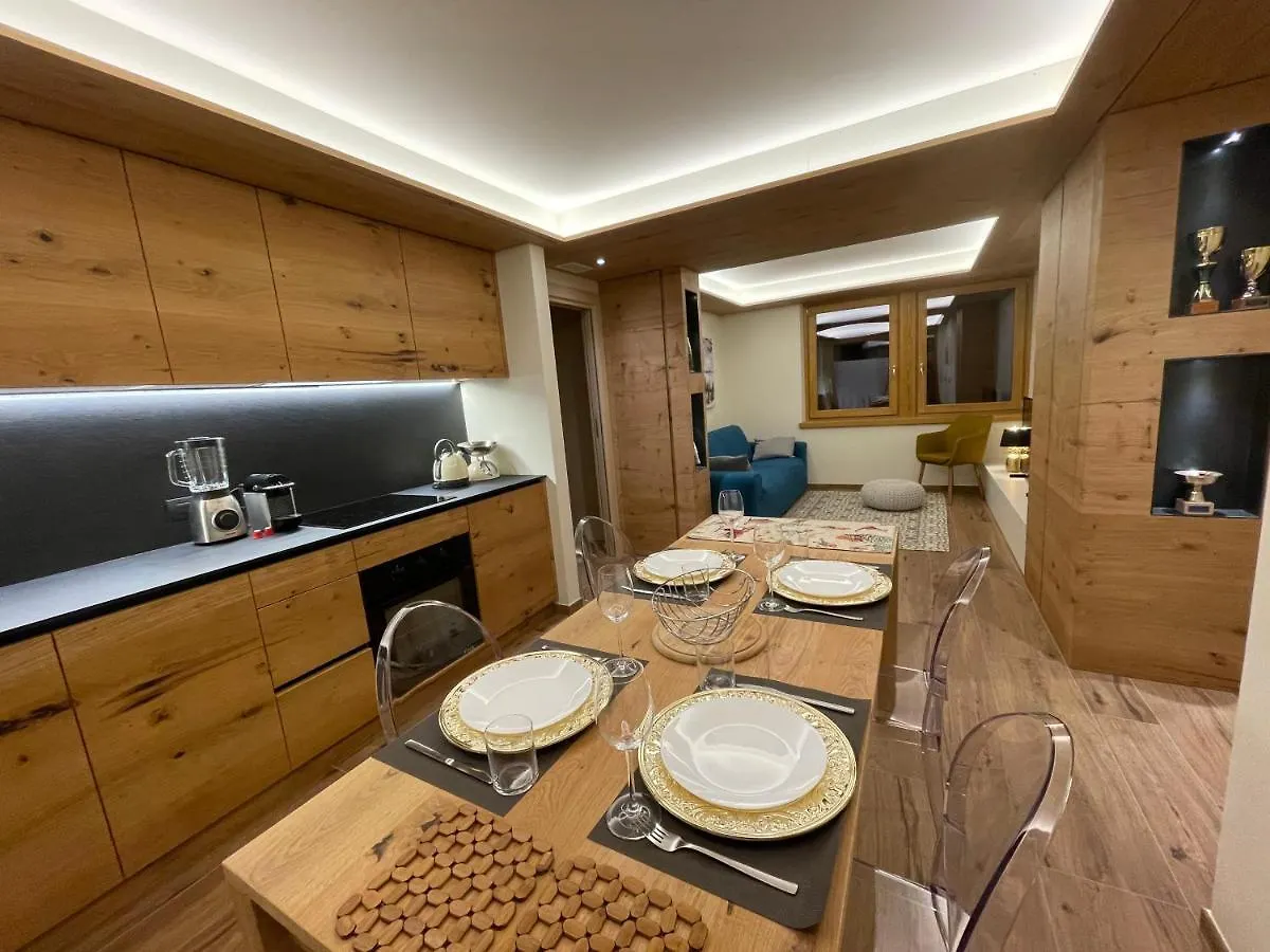 Chalet Lilla Livigno 0*,  Italy